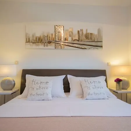 Apartment Comfortable Cozy Split